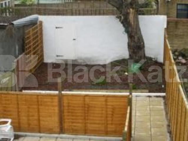 			3 Bedroom, 1 bath, 1 reception Flat			 Willoughby Road, Crouch End borders